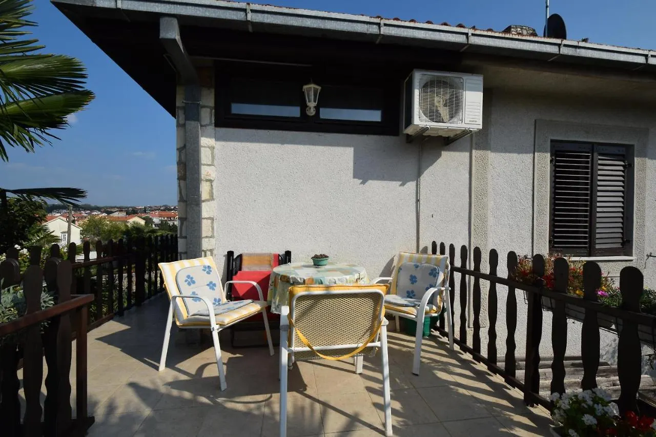 Apartment Potnar M Malinska